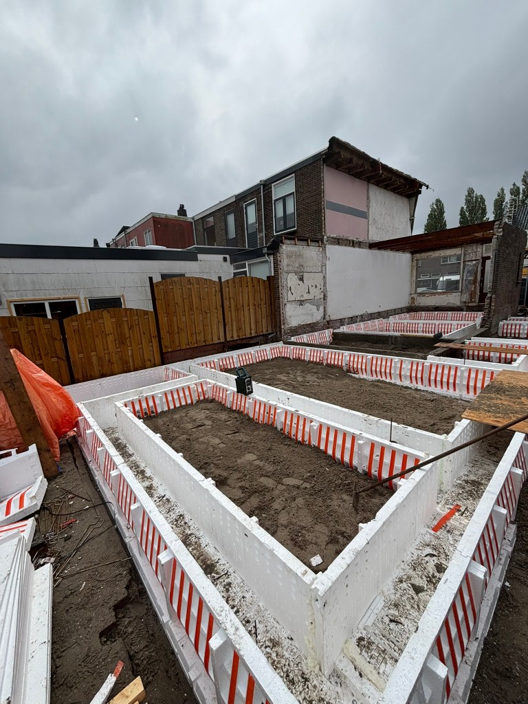 Piepschuim bekisting voor nieuwe fundering woning Gouda