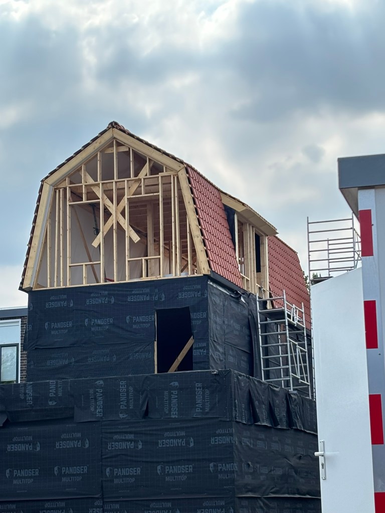 Dak van de woning in Gouda met dakpannen